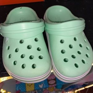 Kids crocs size 5